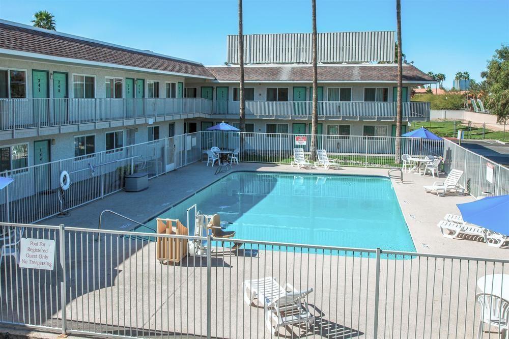 Motel 6 Mesa North Екстер'єр фото