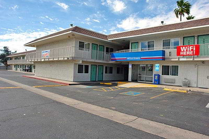 Motel 6 Mesa North Екстер'єр фото