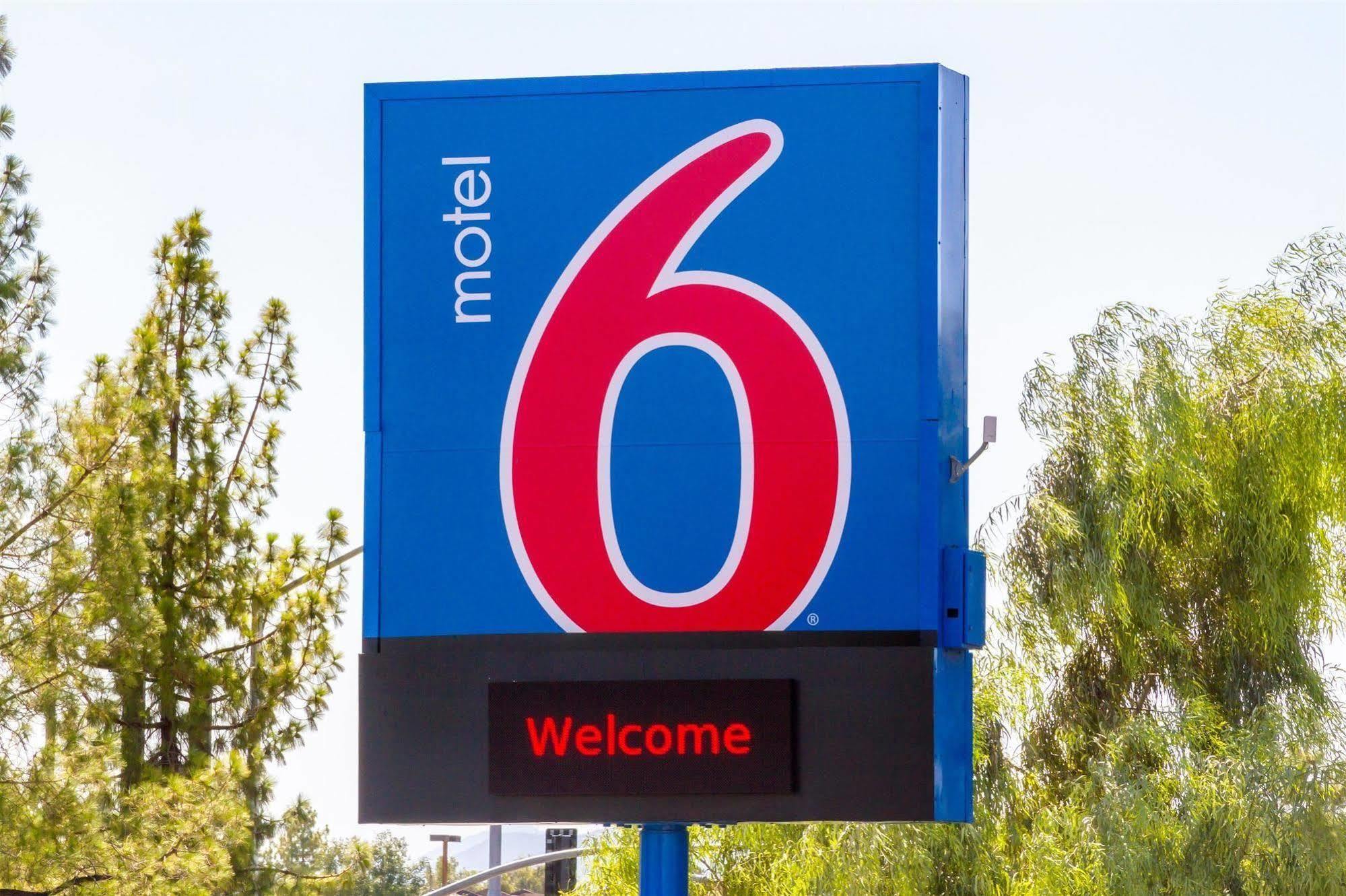 Motel 6 Mesa North Екстер'єр фото